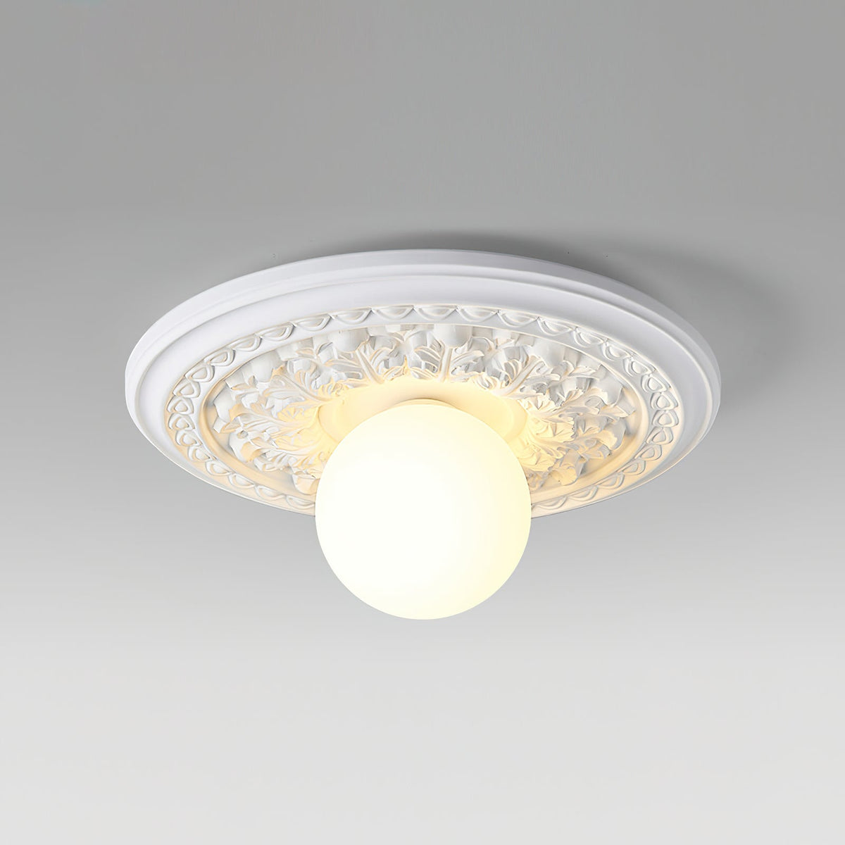 Elya vintage plafondlamp met houtsnijwerk en bolkap