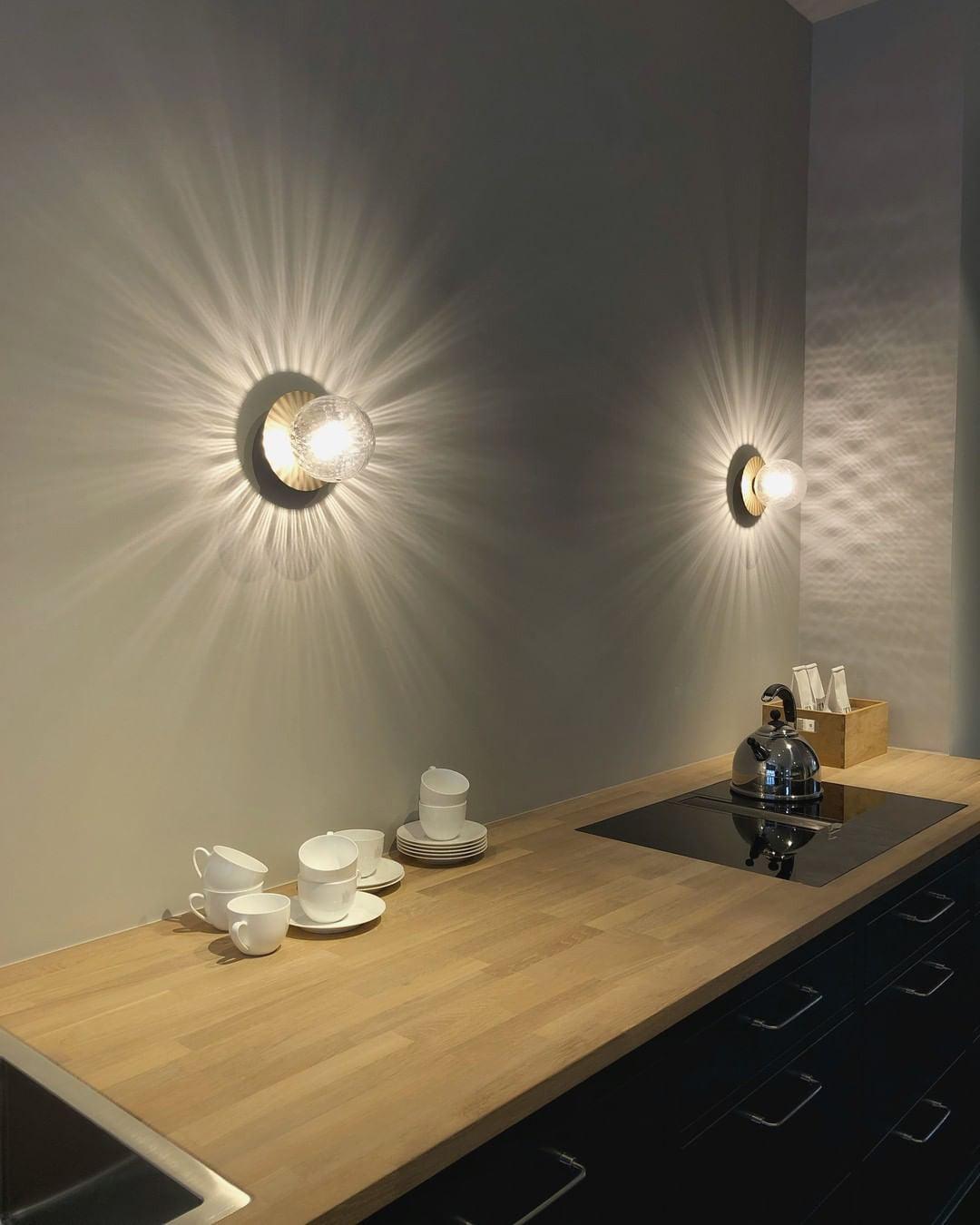 Nifte wandlamp Ronde Schijf Mondblaasglas Minimalistisch met bolvormige kap