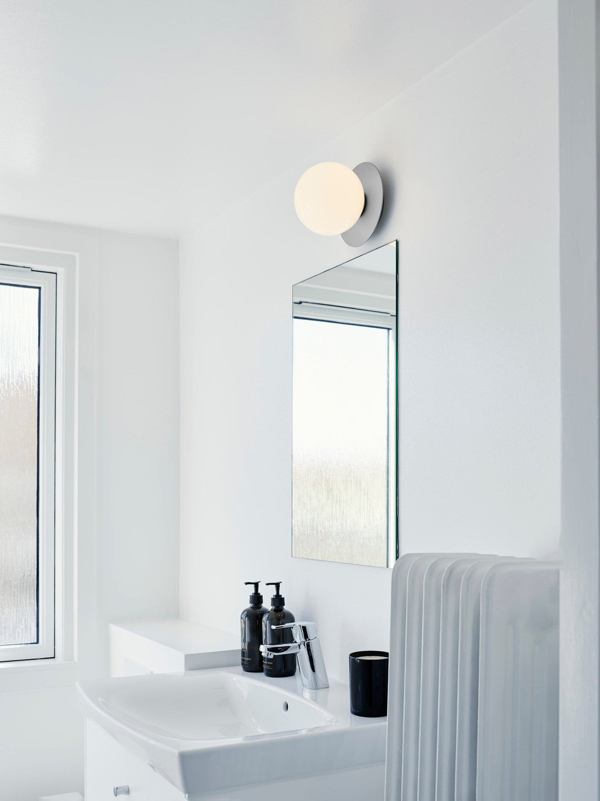 Nifte wandlamp Ronde Schijf Mondblaasglas Minimalistisch met bolvormige kap