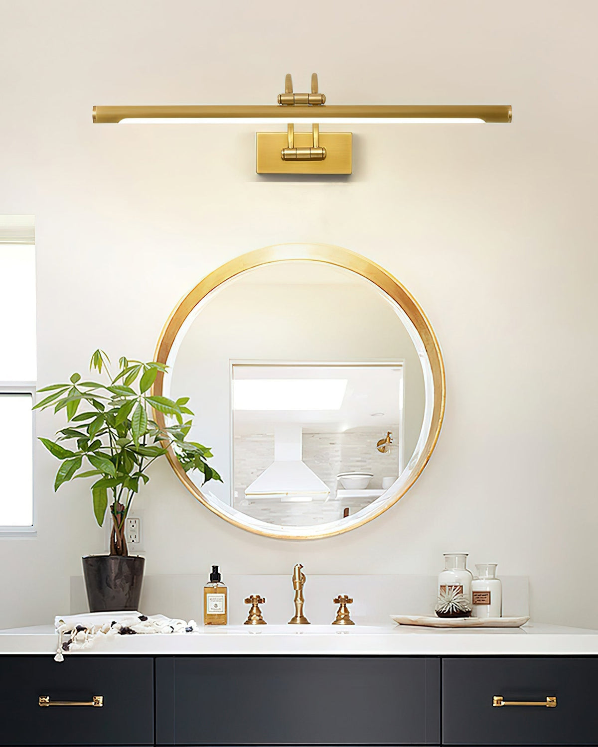 Solarielle Linear Vanity wandlamp van messing