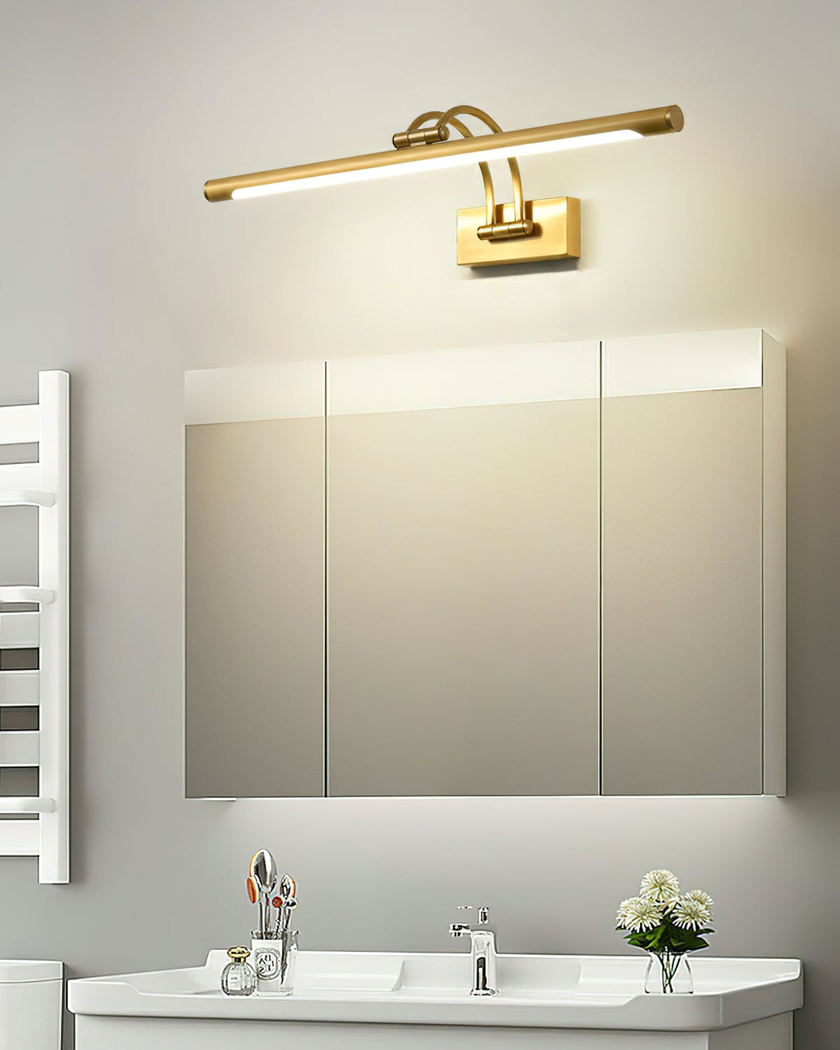 Solarielle Linear Vanity wandlamp van messing
