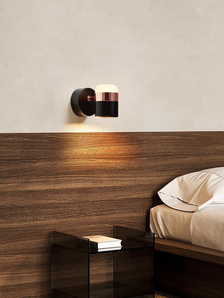 Liorinora wandlamp zwart met matglas en verstelbare kop