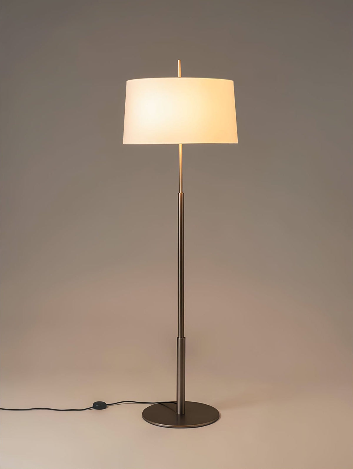 Brooks Minimalistische vloerlamp