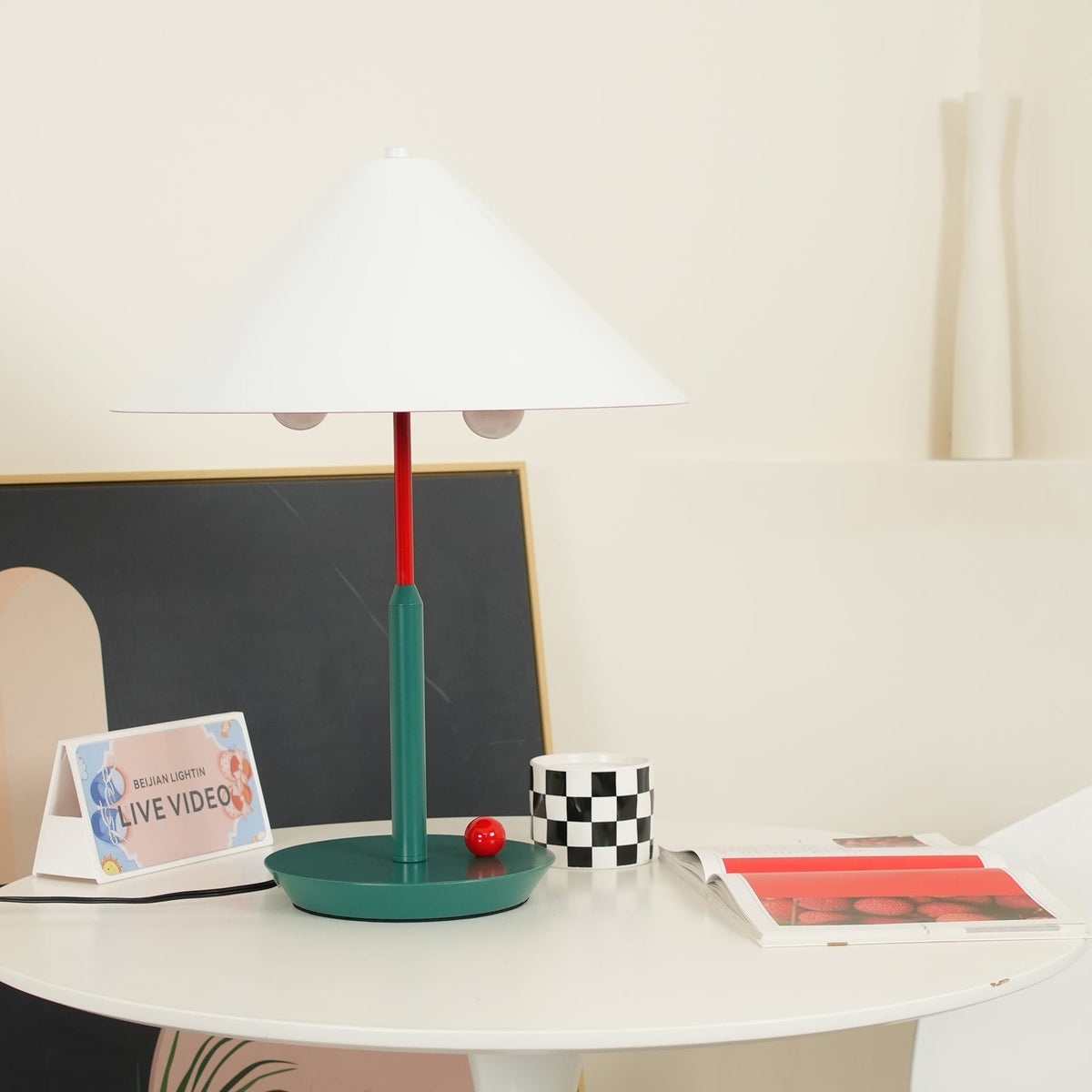 Liorinina moderne tafellamp
