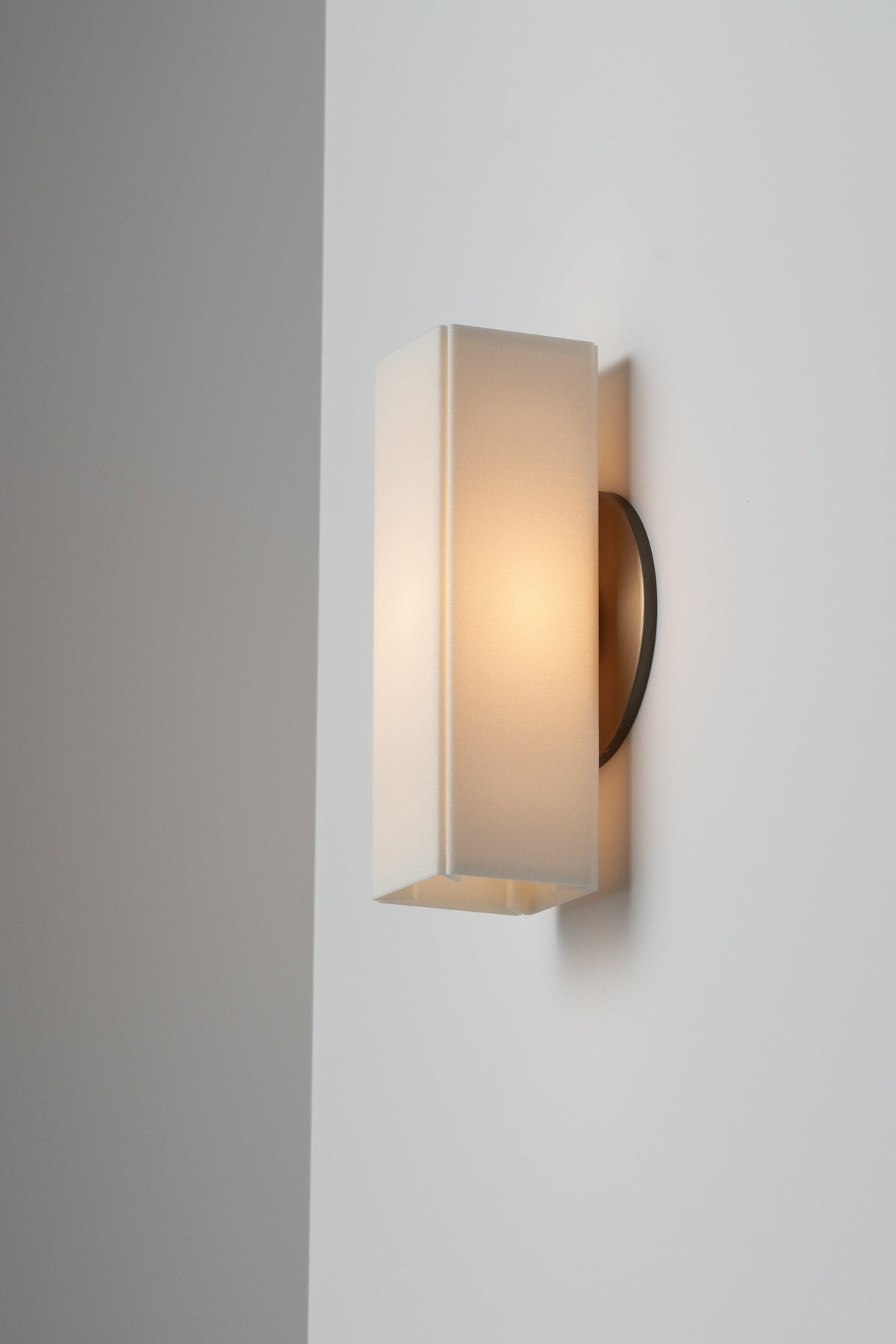 Ivsileth wandlamp van kunststof