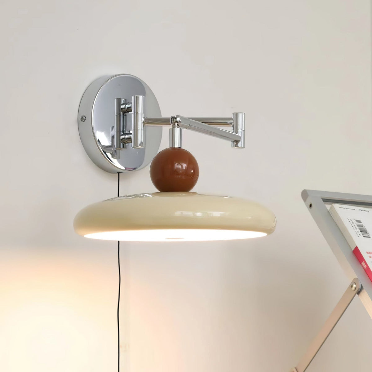 Selenina met stekker wandlamp