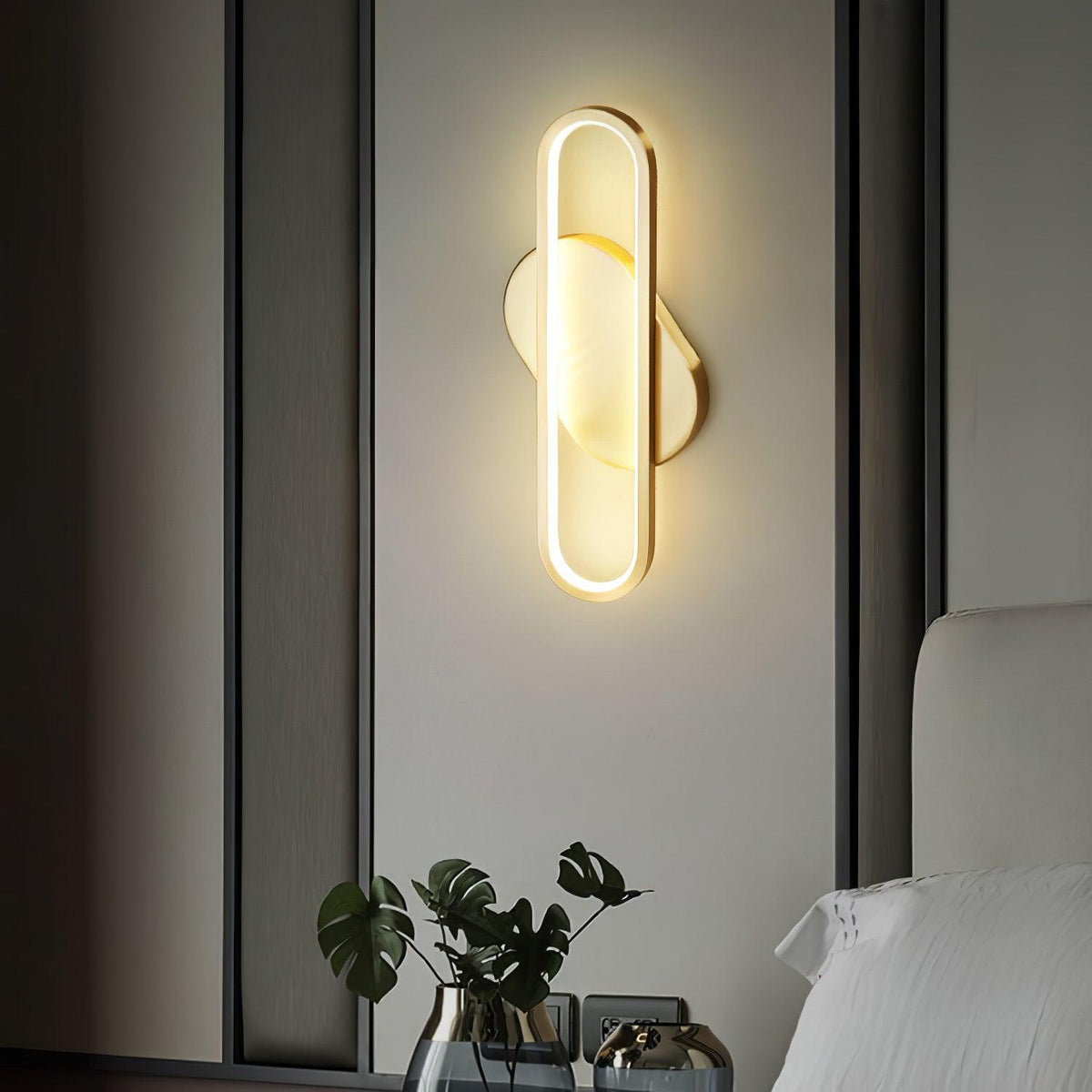 Dhu klassieke Lange Ova wandlamp van messing