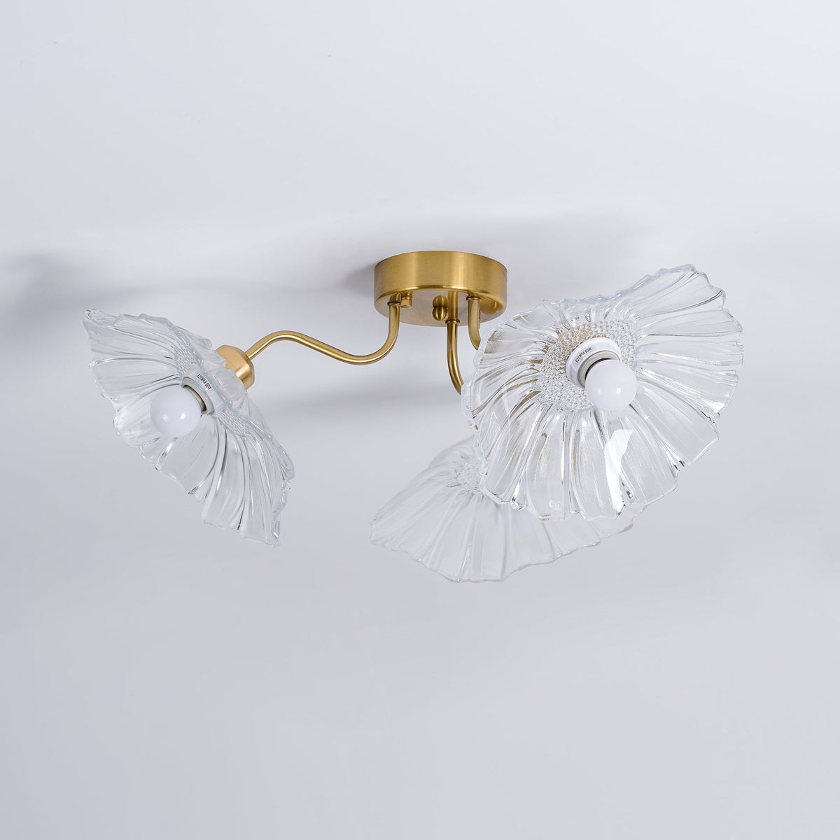 Lioruina messing plafondlamp van glas met bladglas en goudkleurige afwerking