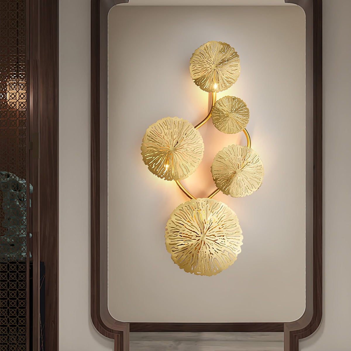 Rylso wandlamp Lotusbladeren messing