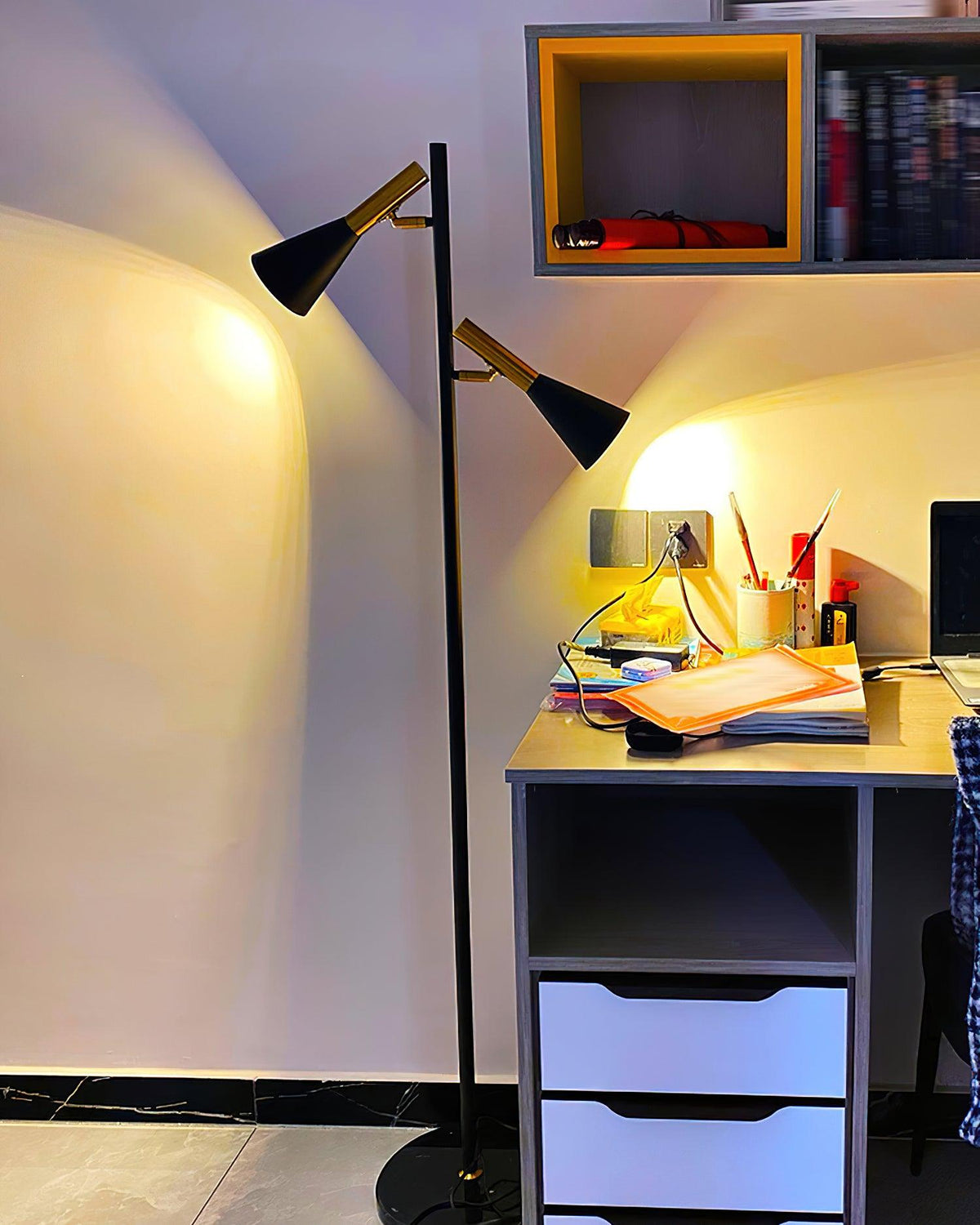 Aricel vloerlamp met marmeren kap