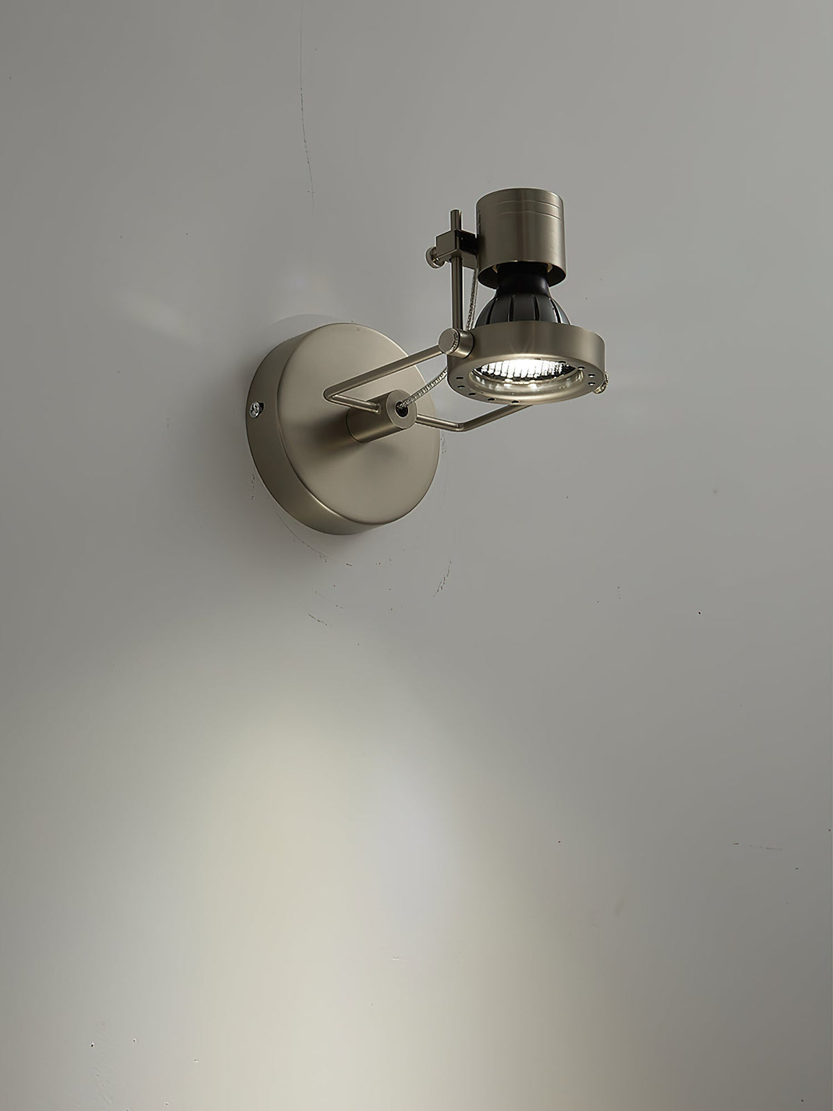 Torven plafondlamp nikkel lampenkap minimalistisch spotlicht woonkamer