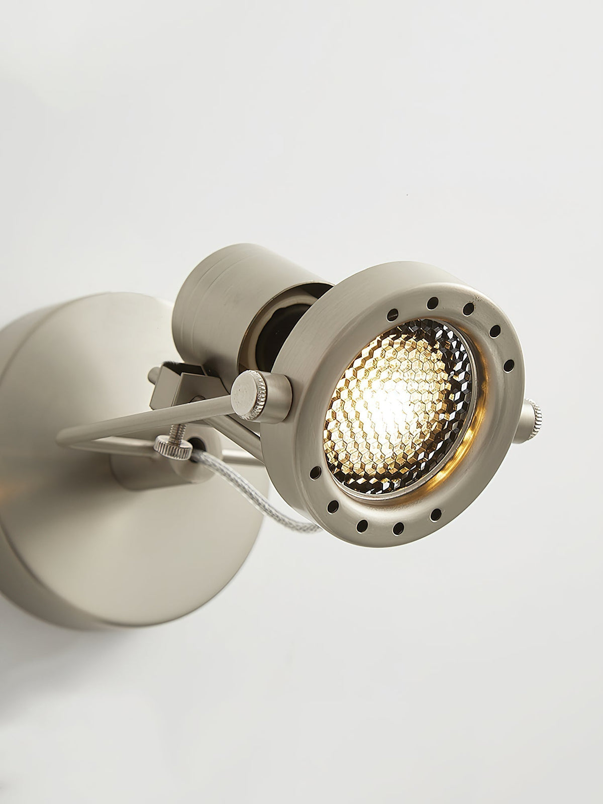 Torven plafondlamp nikkel lampenkap minimalistisch spotlicht woonkamer