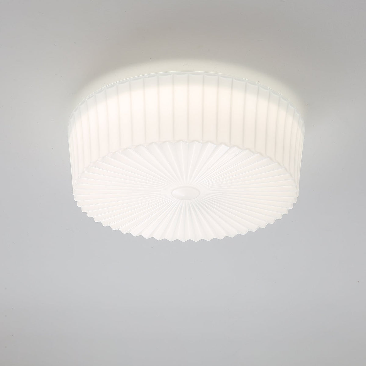 Celeena stralende glazen plafondlamp in trommelvorm