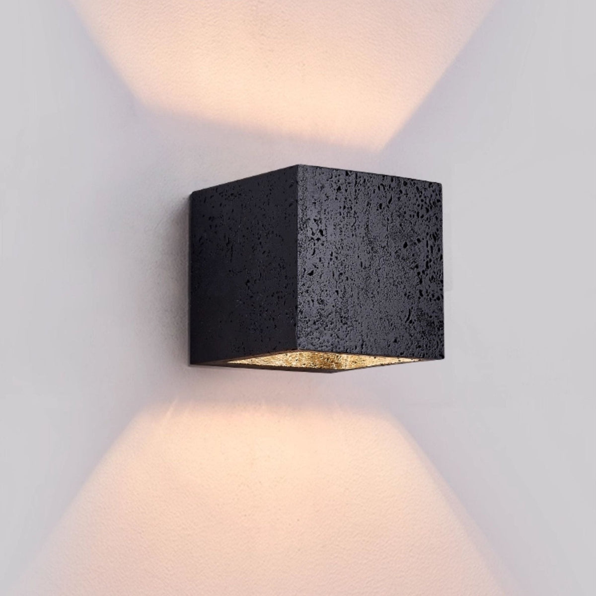 Teriarira Void Cube wandlamp
