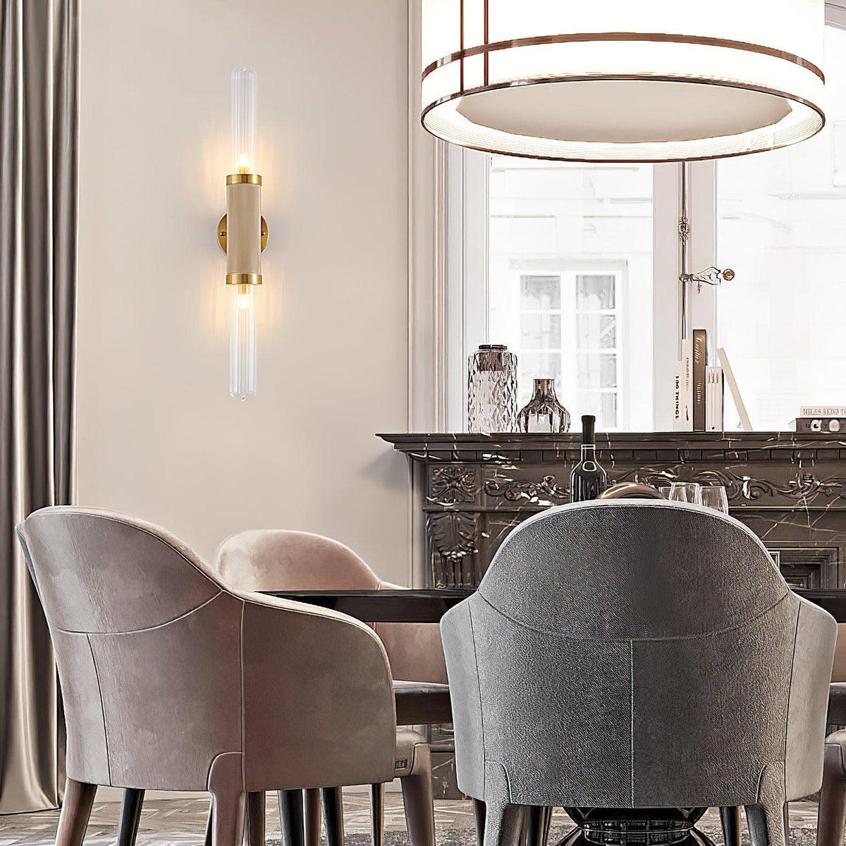 Alorira glazen wandlamp met kolomvorm in Noordse kunststijl