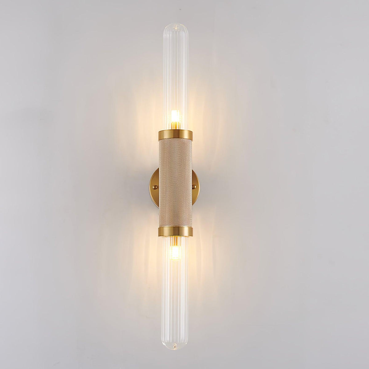 Alorira glazen wandlamp met kolomvorm in Noordse kunststijl