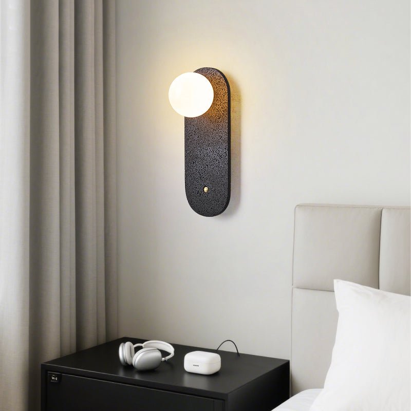 Taveella zwarte wandlamp in travertin