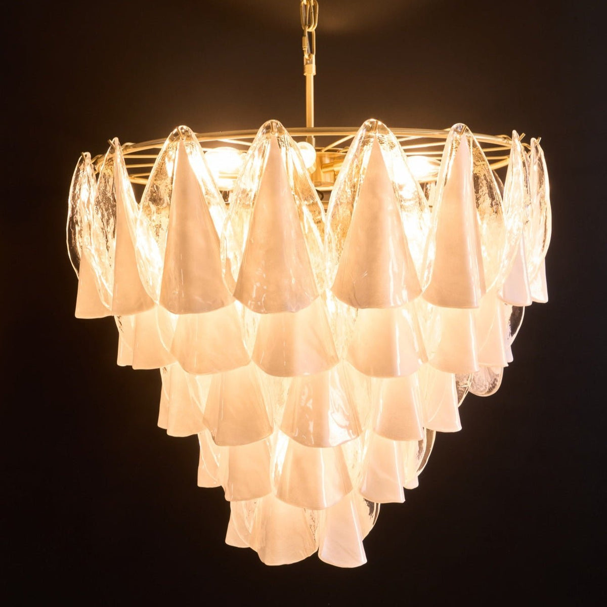 Eiririel Kroonluchter Wit Bloemblaad glas Gelaagd Modern