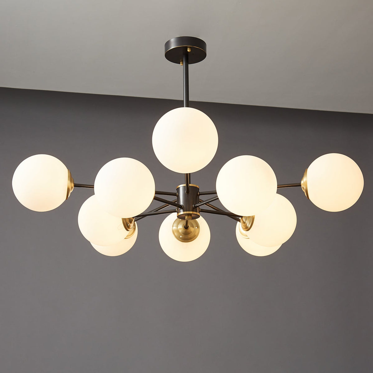 Catalos Moderne Premium Orb Kroonluchter van messing en glas