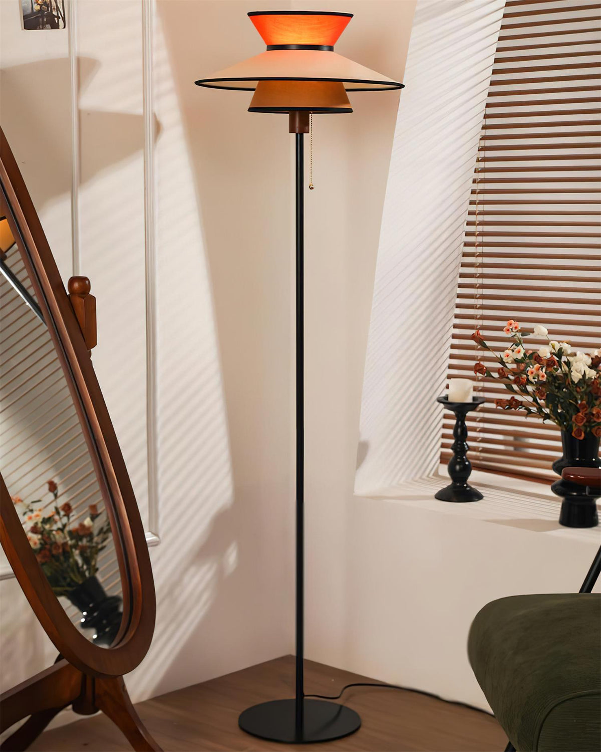 Oreliriella vloerlamp