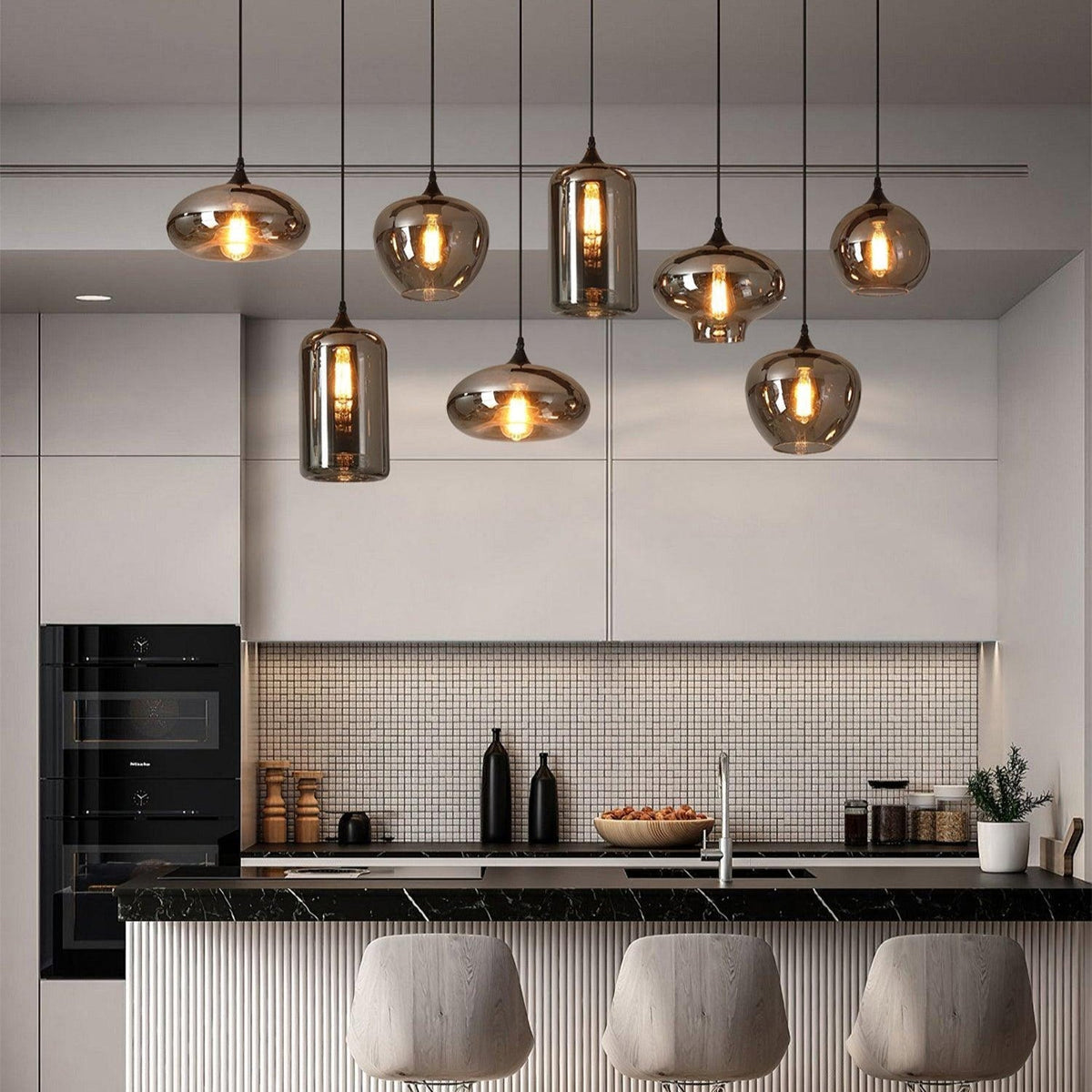 Tevely hanglamp met industriële stijl en glazen kap