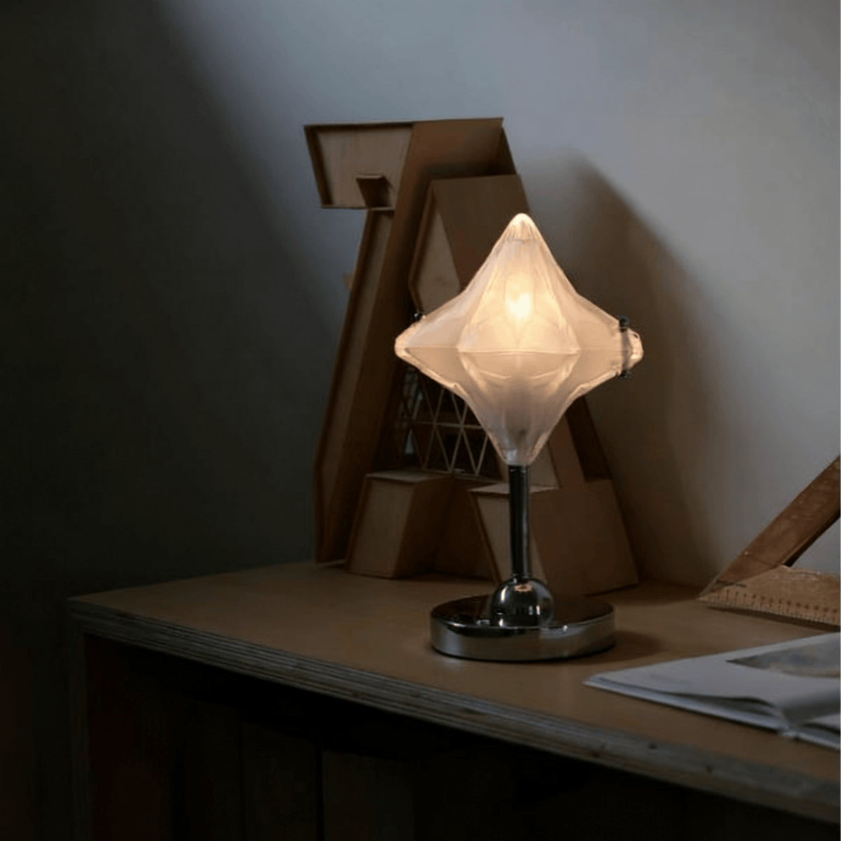 Vihl Star tafellamp