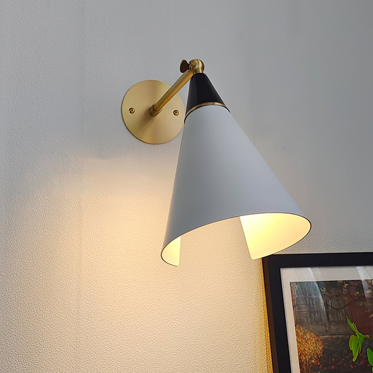 Orieiella Moderne minimalistische wandlamp van messing