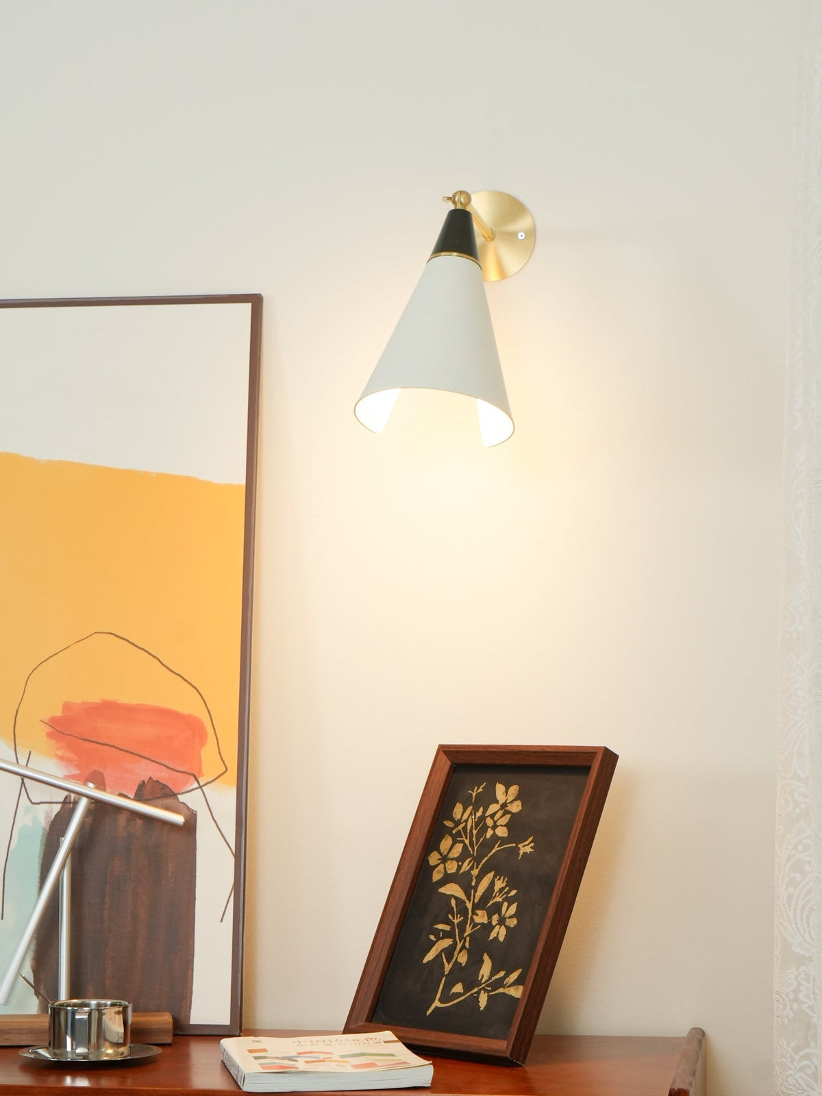 Orieiella Moderne minimalistische wandlamp van messing