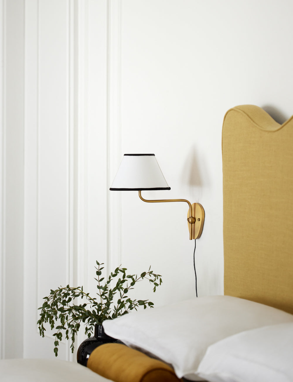 Miranella wandlamp
