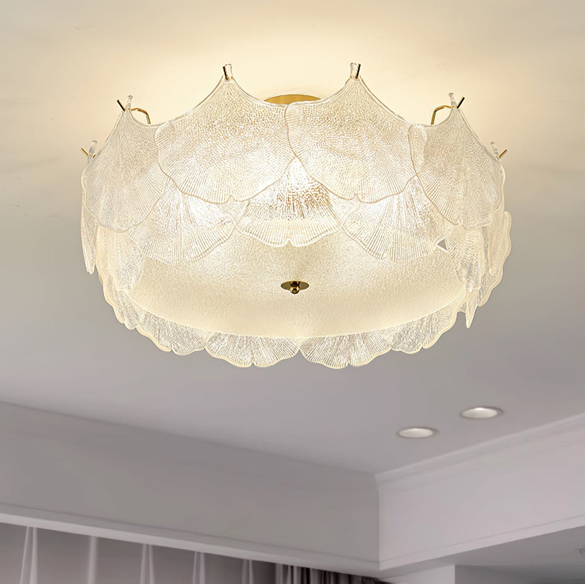 Quineth plafondlamp met cluster van maple-bladeren in glas