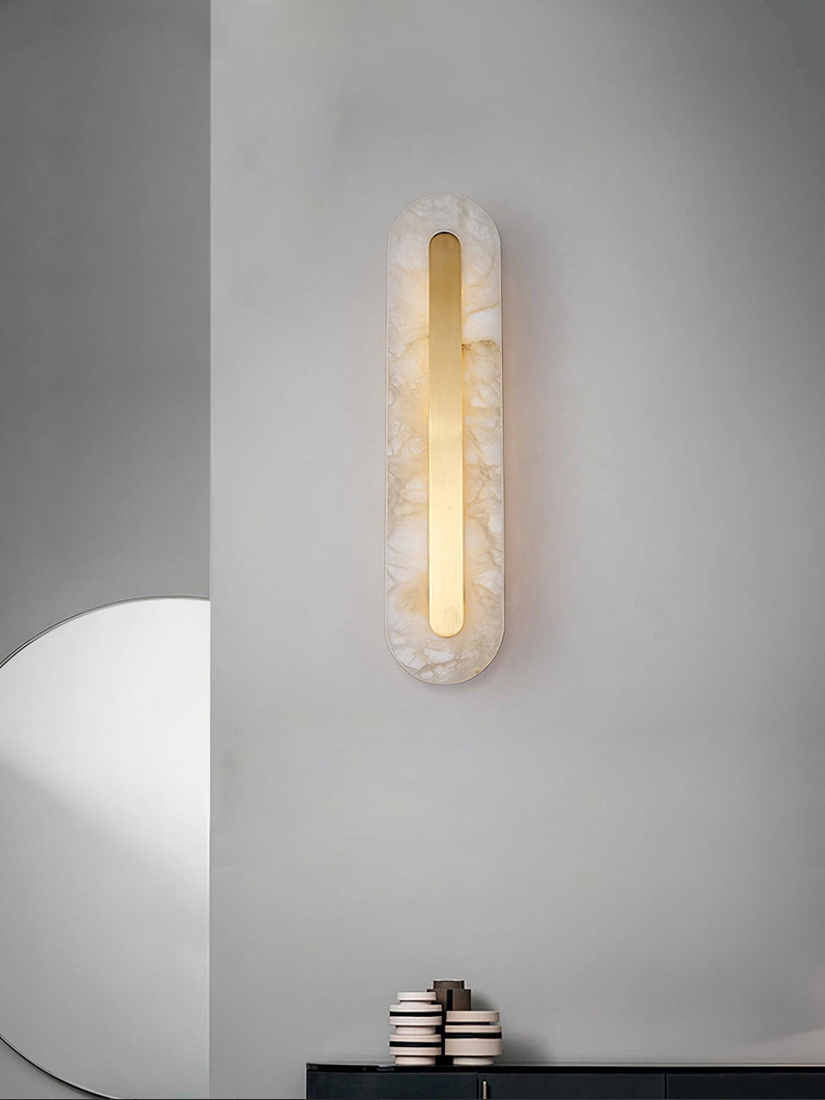 Selvia Minimalistische wandlamp van albast