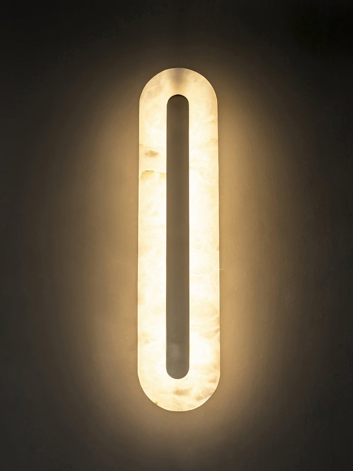 Selvia Minimalistische wandlamp van albast