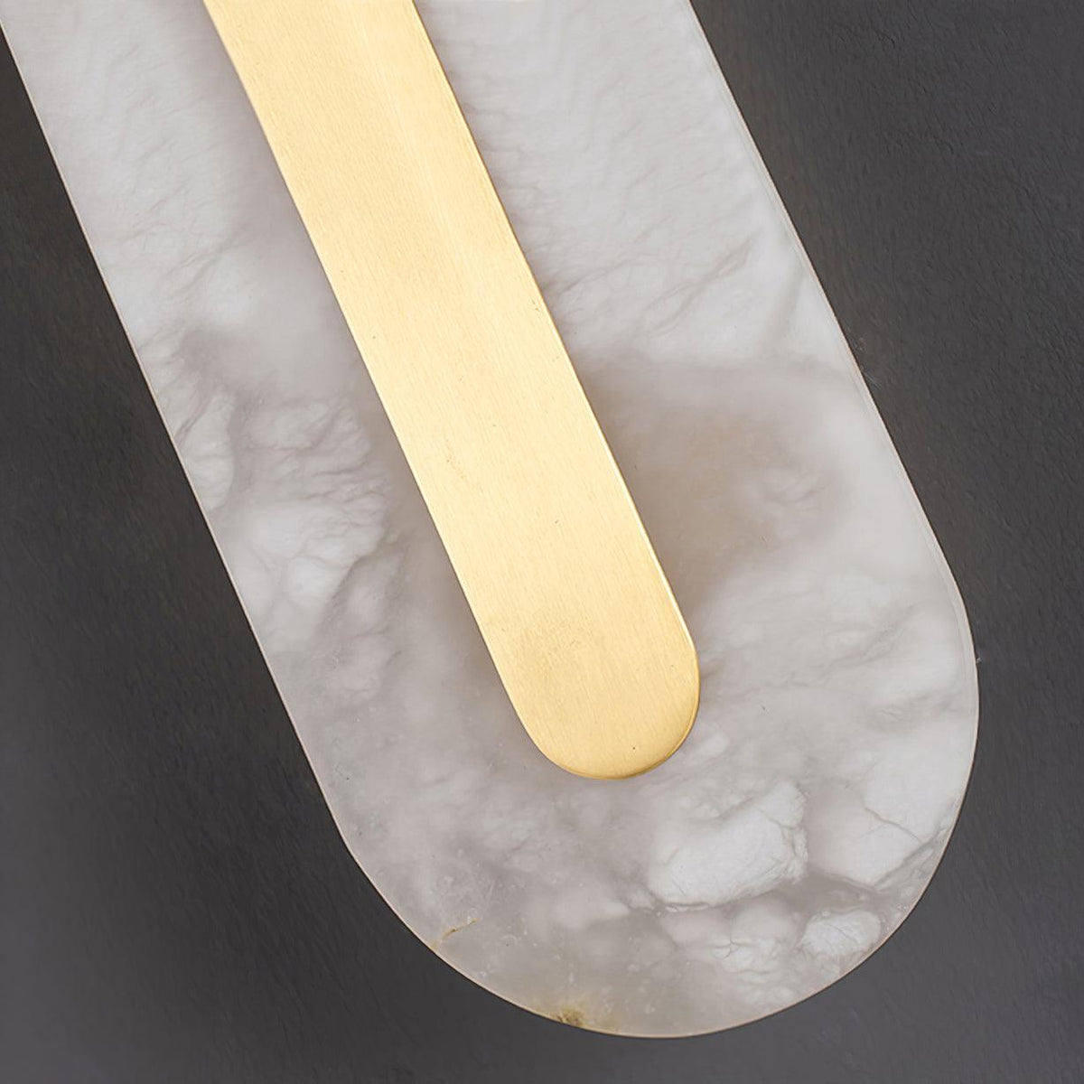 Selvia Minimalistische wandlamp van albast