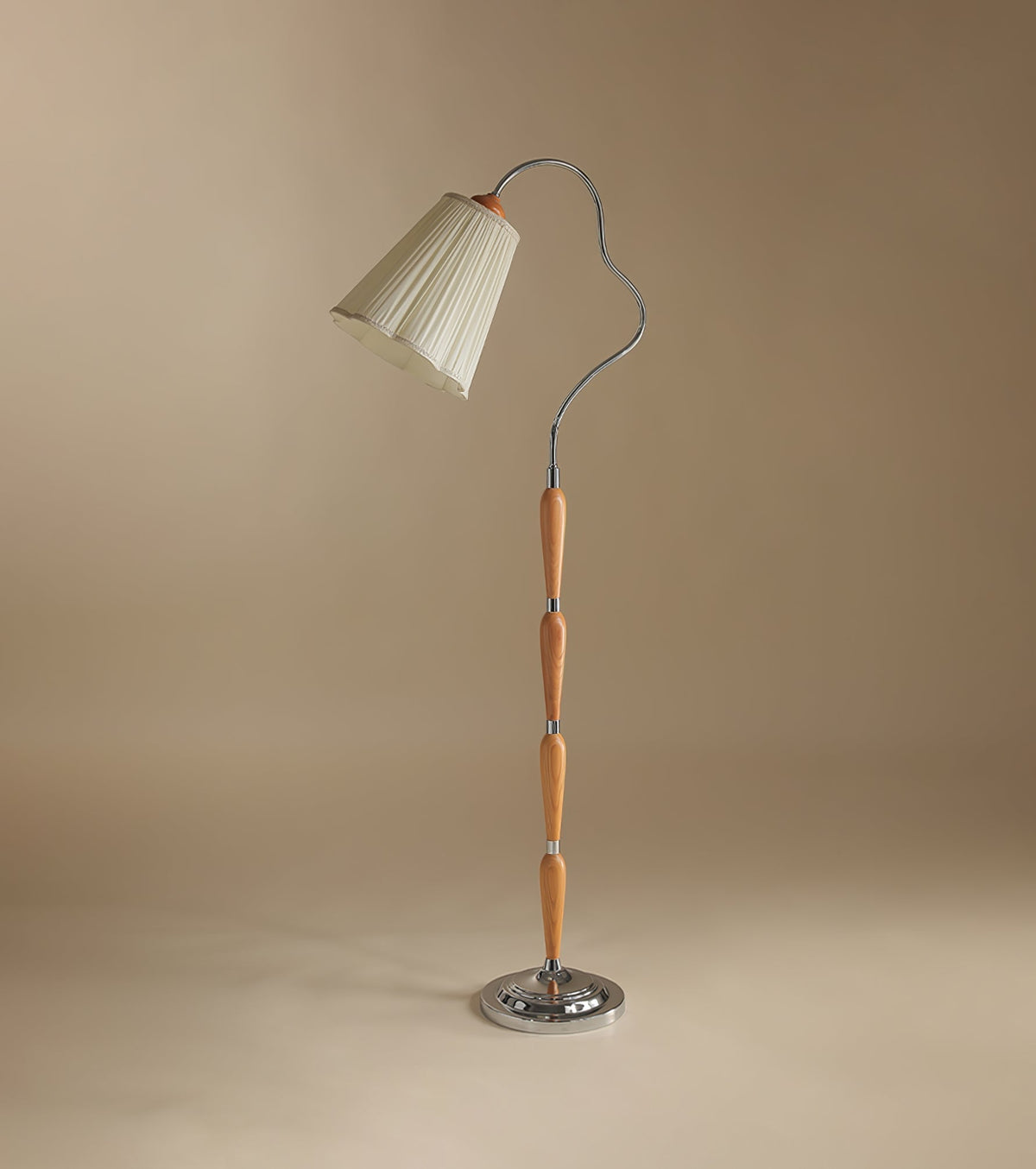 Foster Vintage Houten vloerlamp