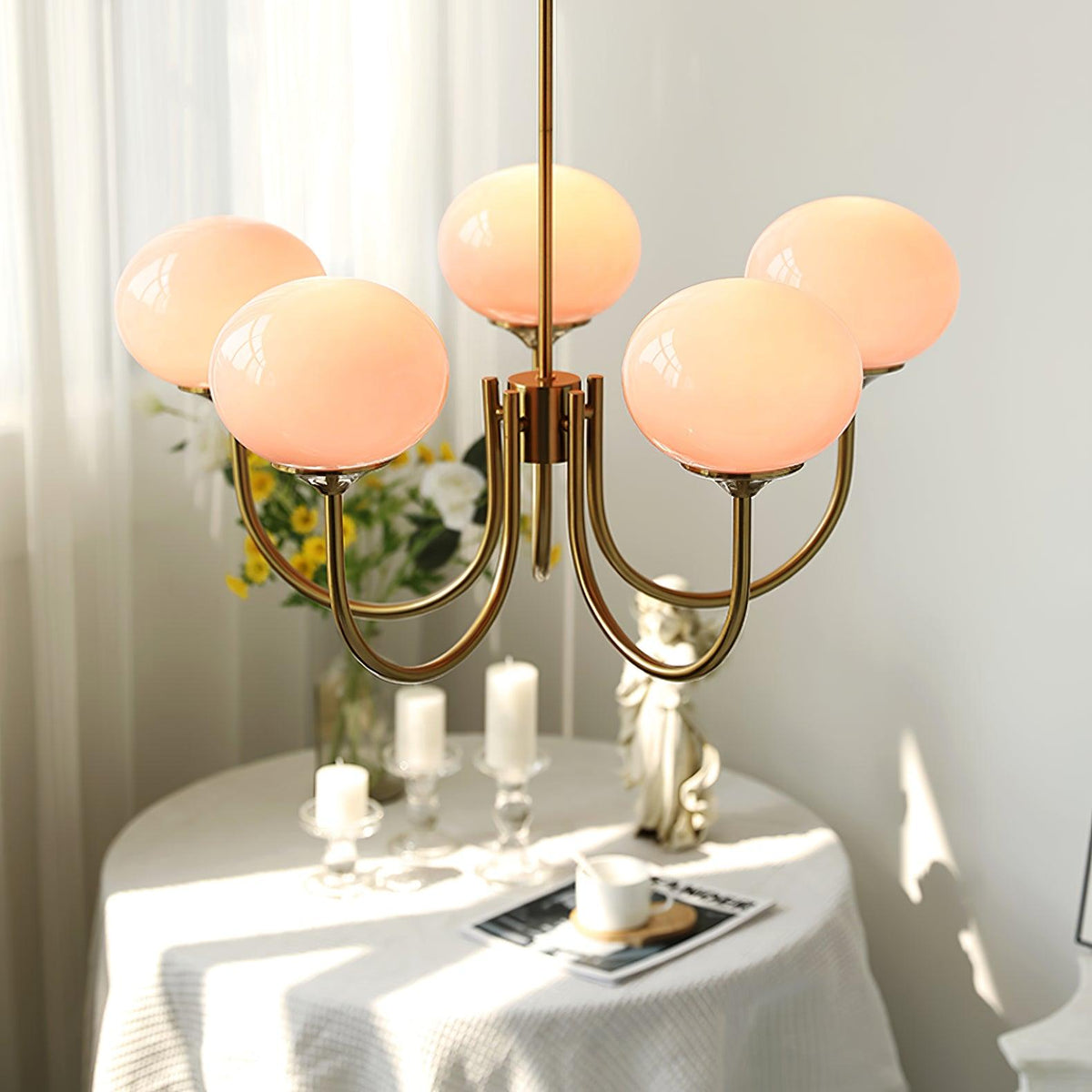Velenian Kroonluchter met Roze Glazen Bolletjes Goud