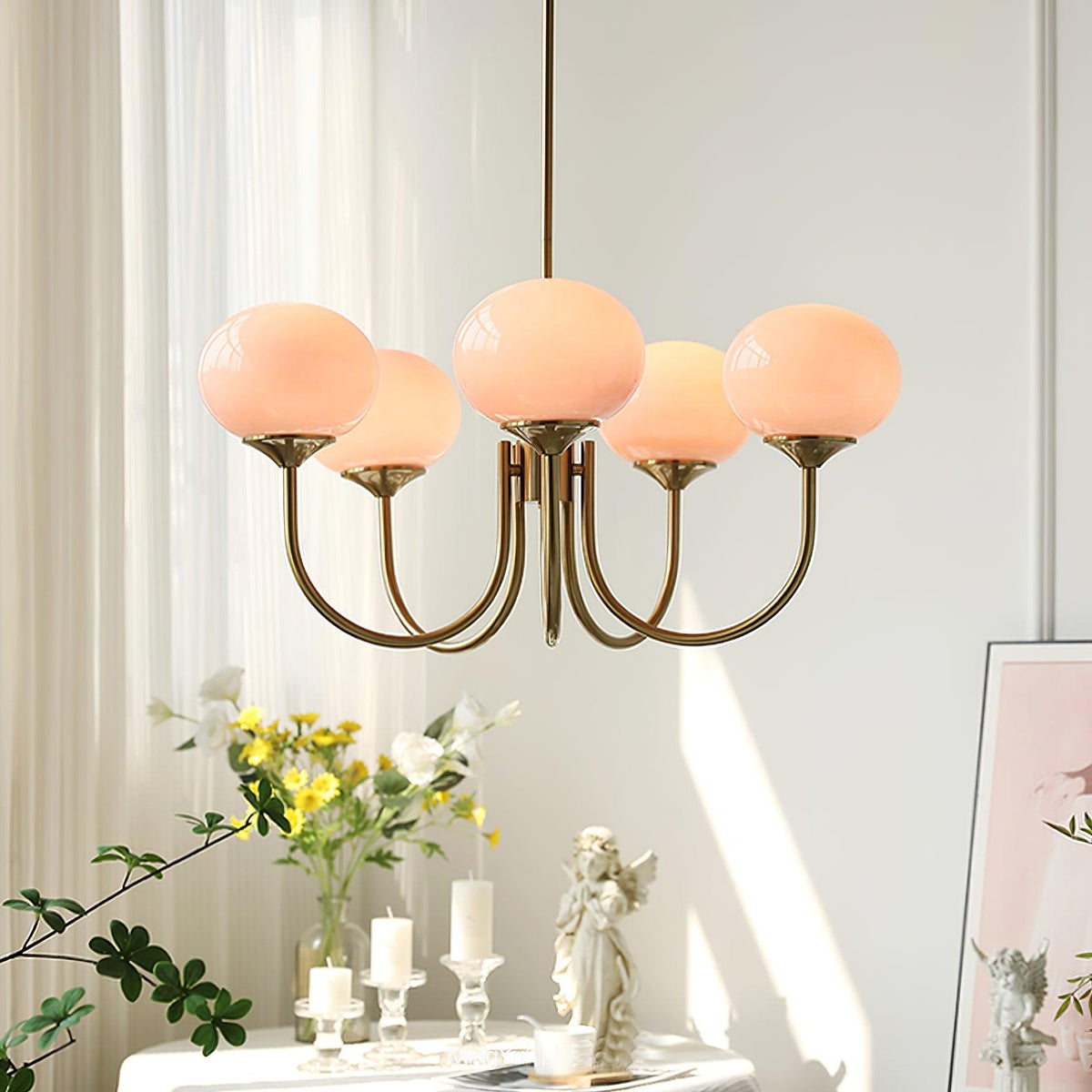 Velenian Kroonluchter met Roze Glazen Bolletjes Goud