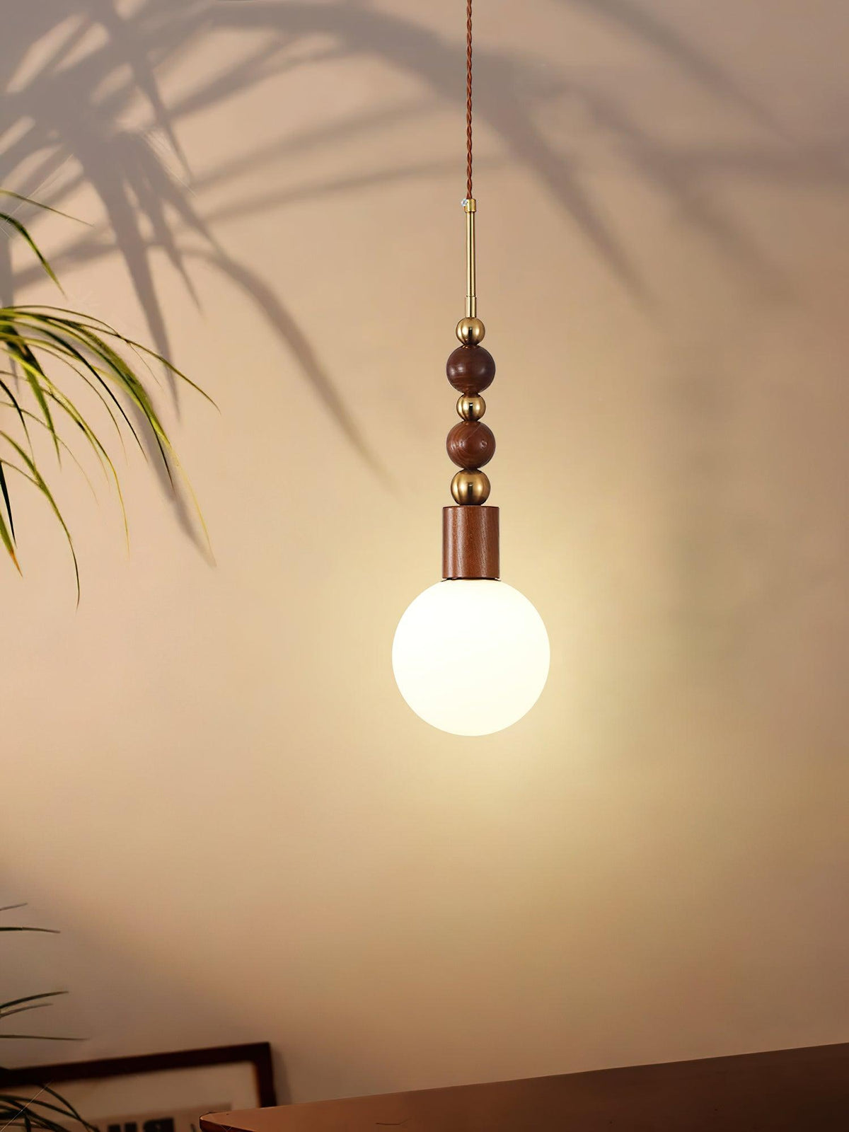 Aldanelle hanglamp van walnoothout