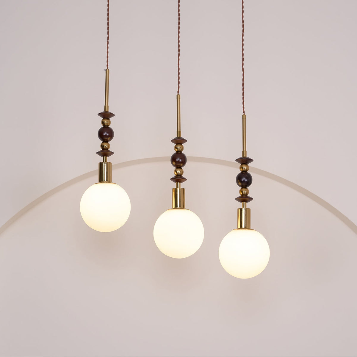Aldanelle hanglamp van walnoothout