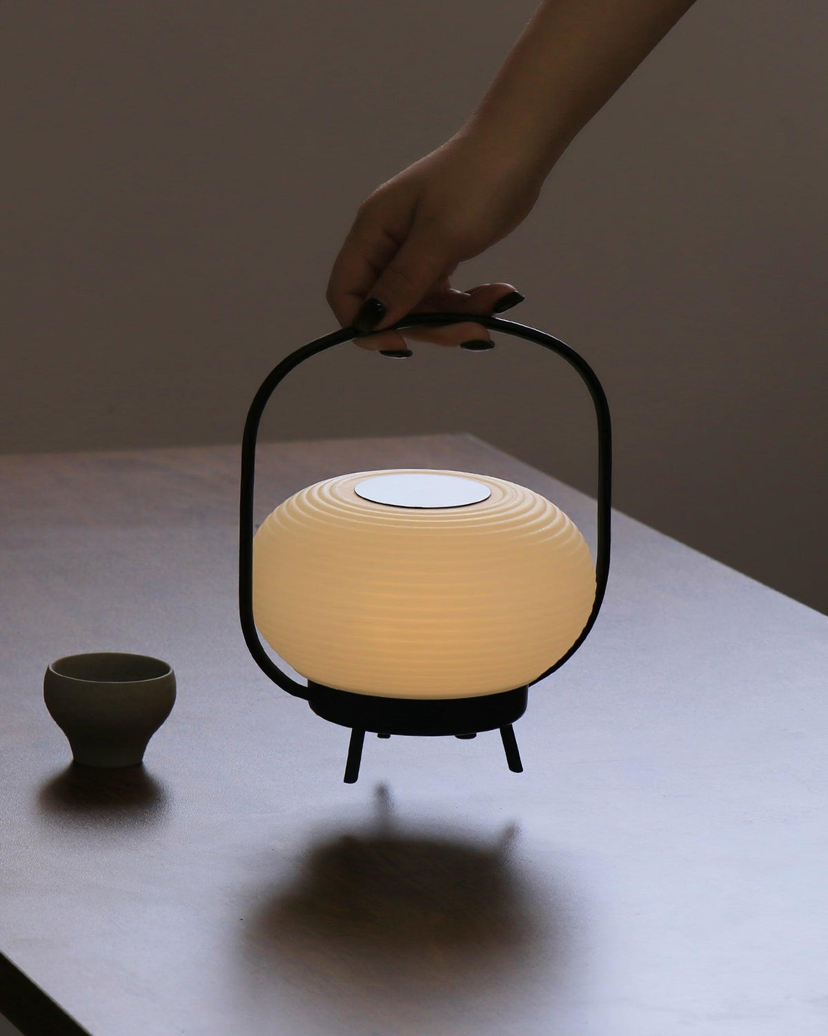 Saelan minimalistisch tafellamp