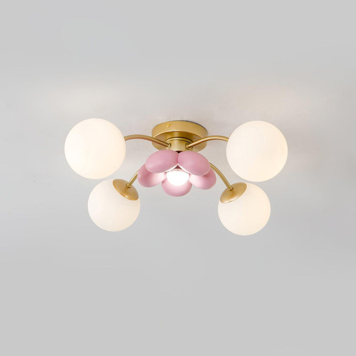 Nirox plafondlamp met Roze Bloemblaadjes