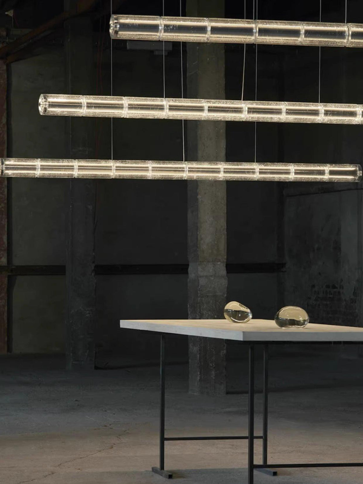 Karoa lineaire hanglamp met matglas