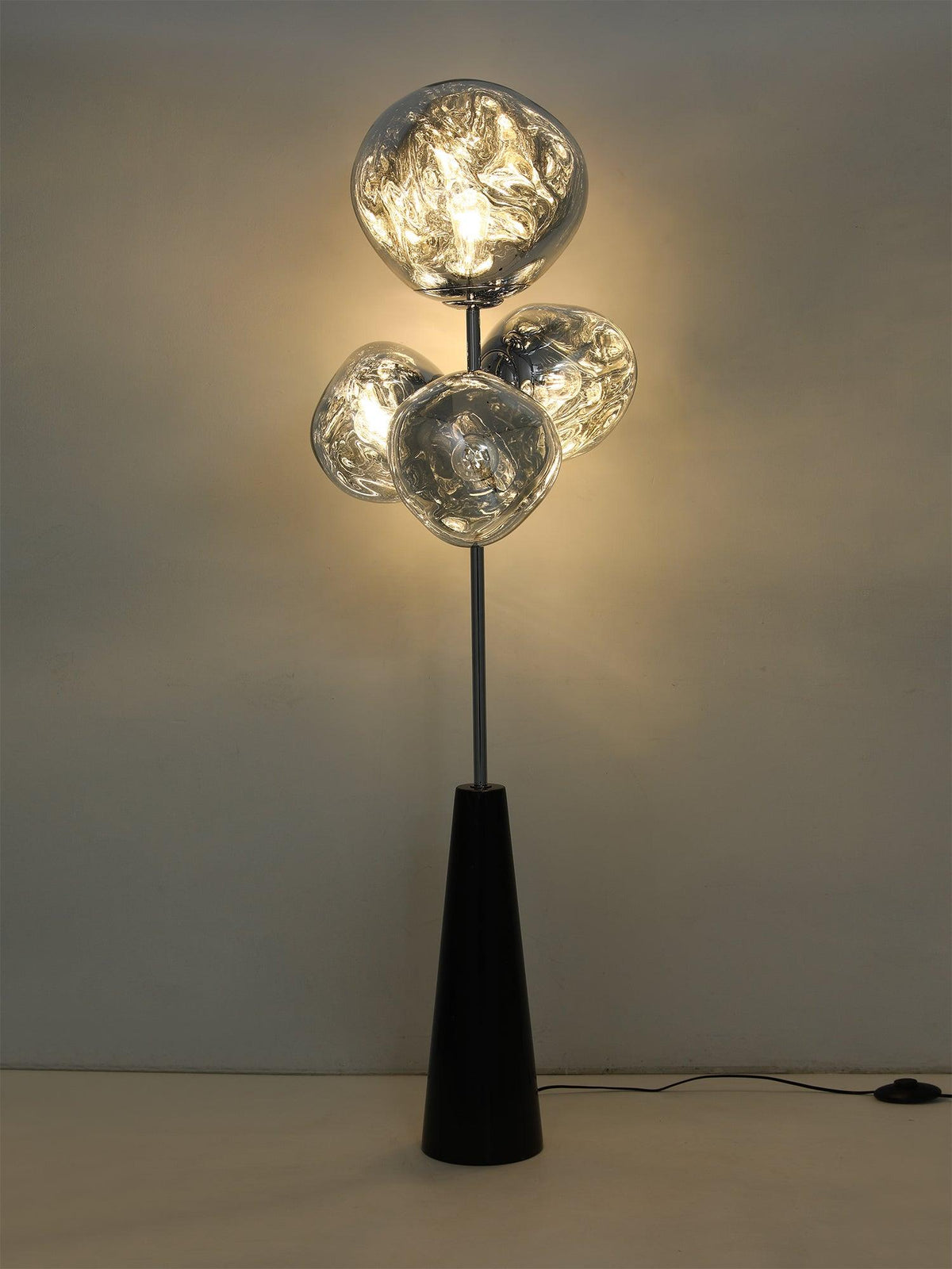 Viri moderne vloerlamp met marmer