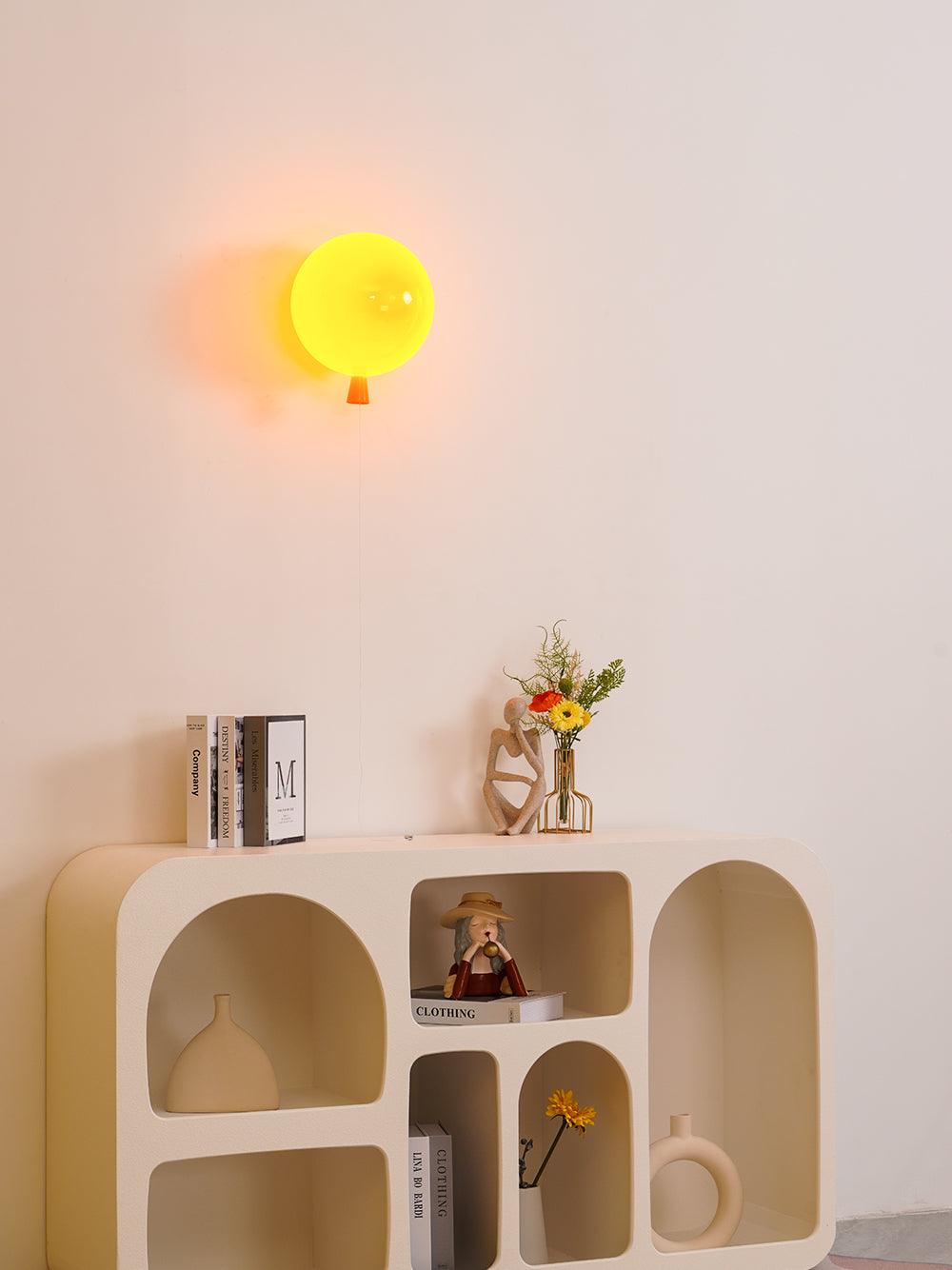 Kiri Vrolijk Dromerige ballonnen Kunststof Wandlamp