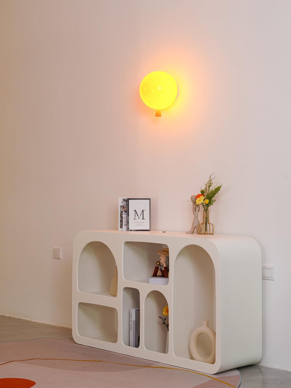 Kiri Vrolijk Dromerige ballonnen Kunststof Wandlamp