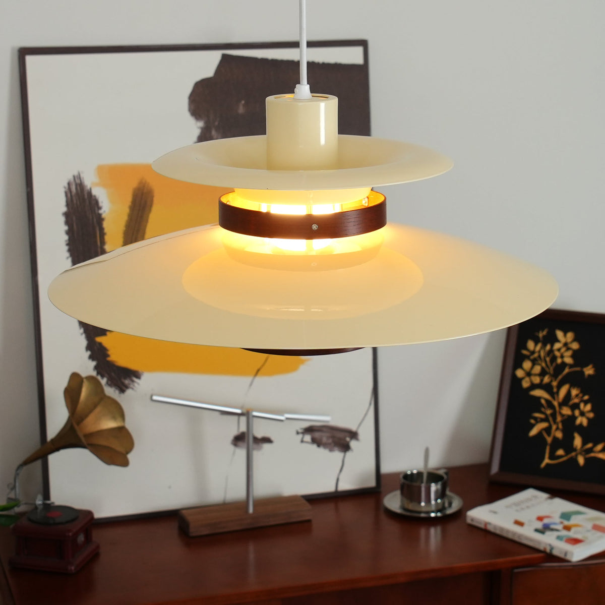Sylelenne hanglamp van hout en staal