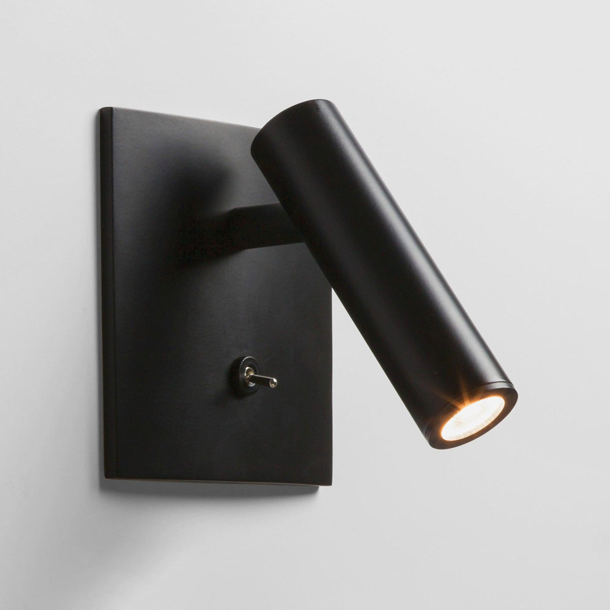 Teriiira Micro Square wandlamp met Schakelaar