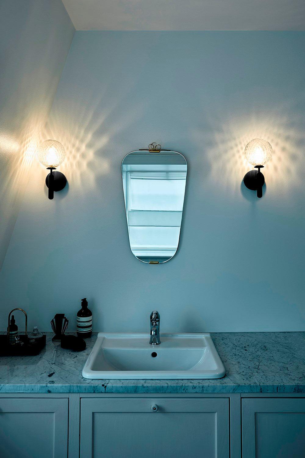 Kynlo wandlamp met stekker, glazen bol Nordic