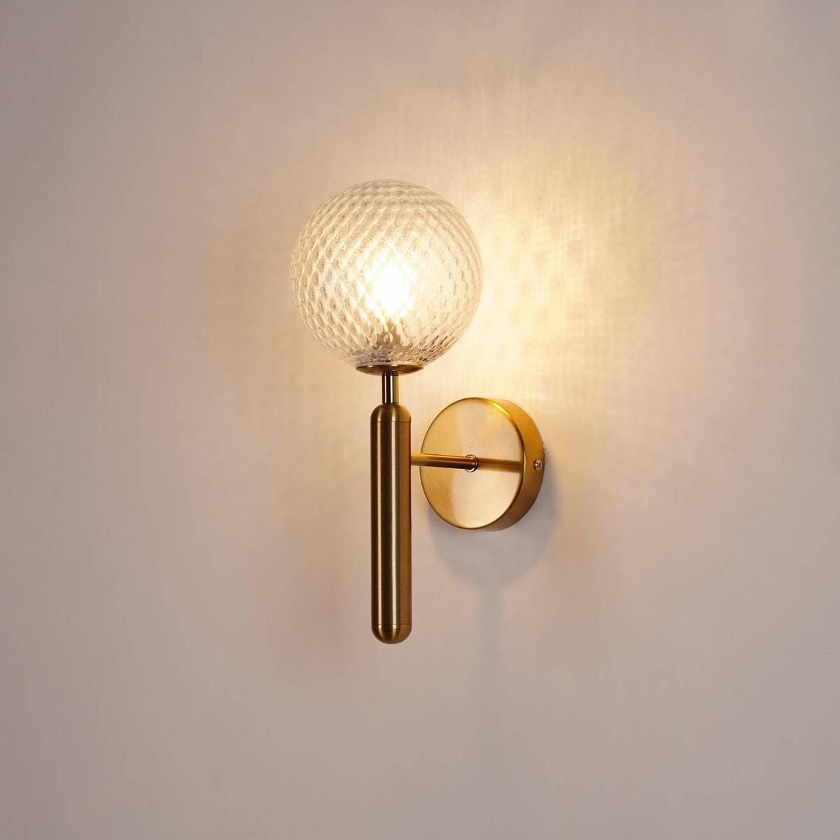 Kynlo wandlamp met stekker, glazen bol Nordic