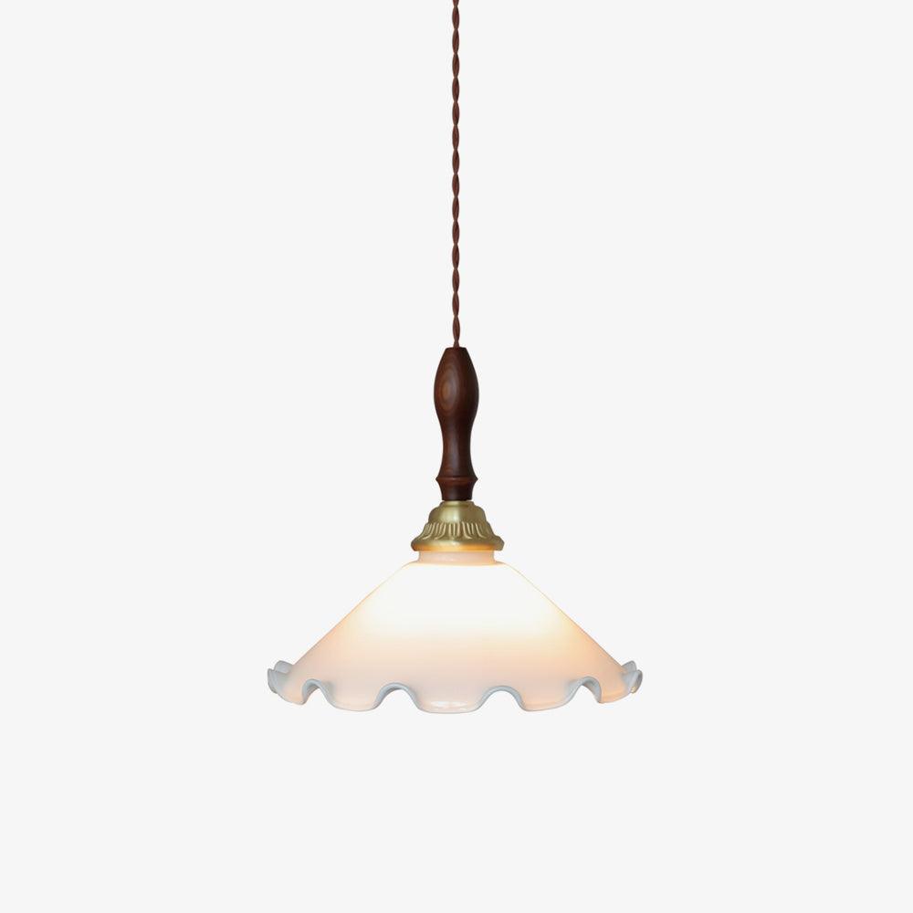 Floria hanglamp met melkachtige bloemmotief