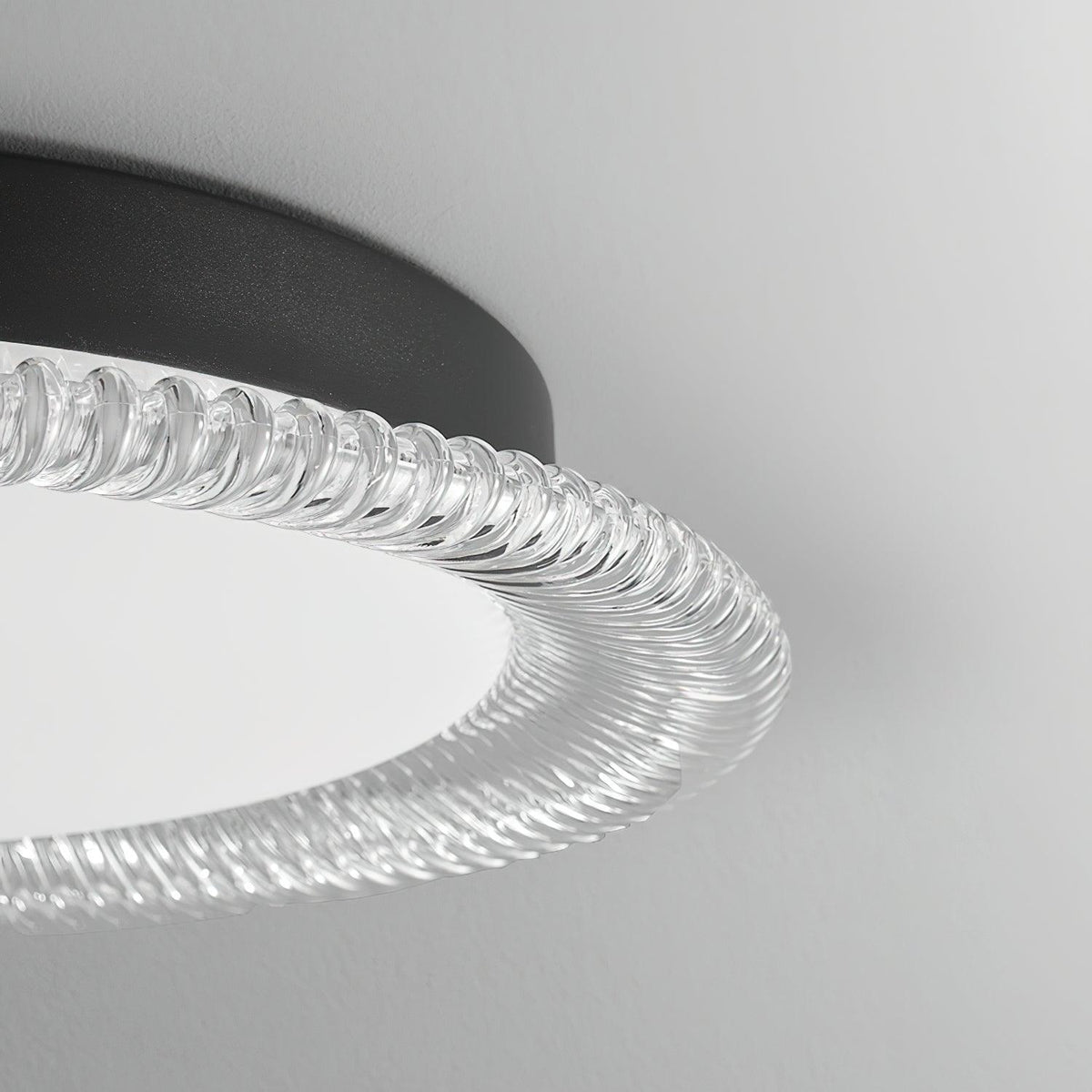 Crystaline Minimalistische plafondlamp van aluminium